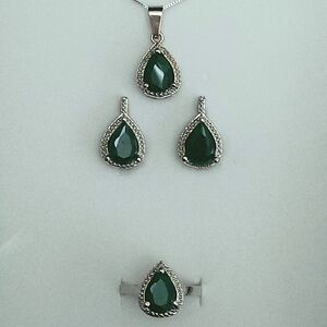 Sterling Silver And Green Malachite Teardrop Jewelry Set
